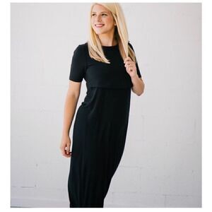 Undercover Mama Nursing Maternity Postpartum Black Stretch Short-sleeve Maxi Dre